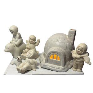 Vintage World Showcase Gift Collectibles Jade Porcelain Polar Pals 6 Piece Set
